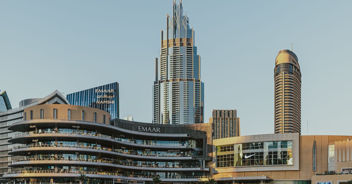 Dubai Mall i fontanny