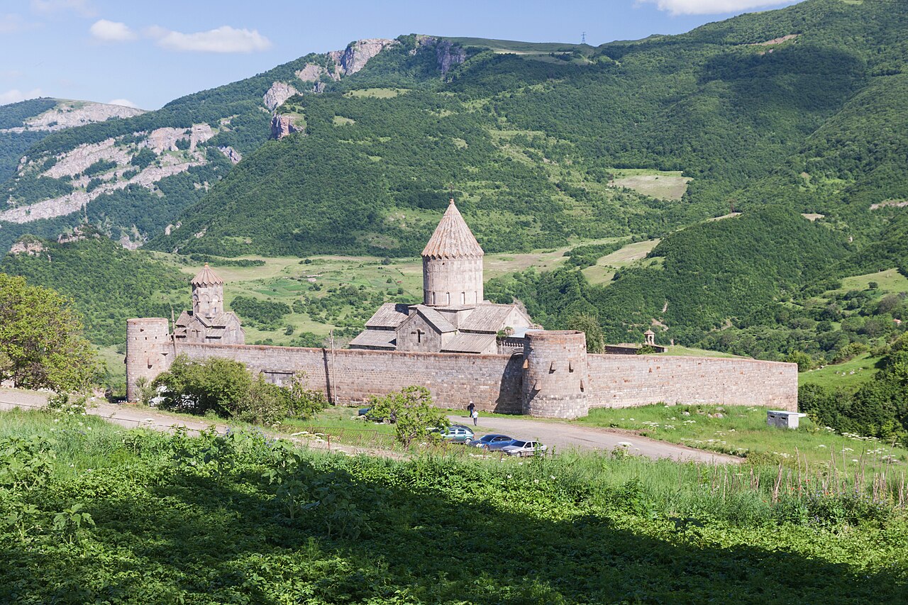 Klasztor Tatew
