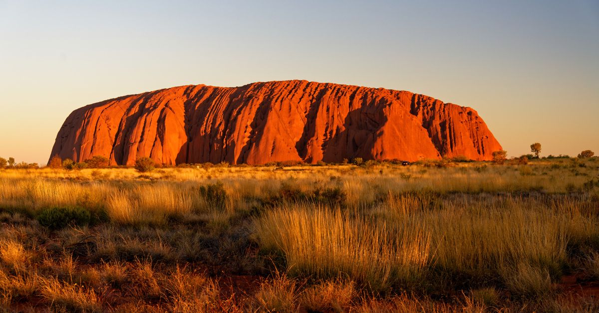 Wschód i zachód słońca przy Uluru
