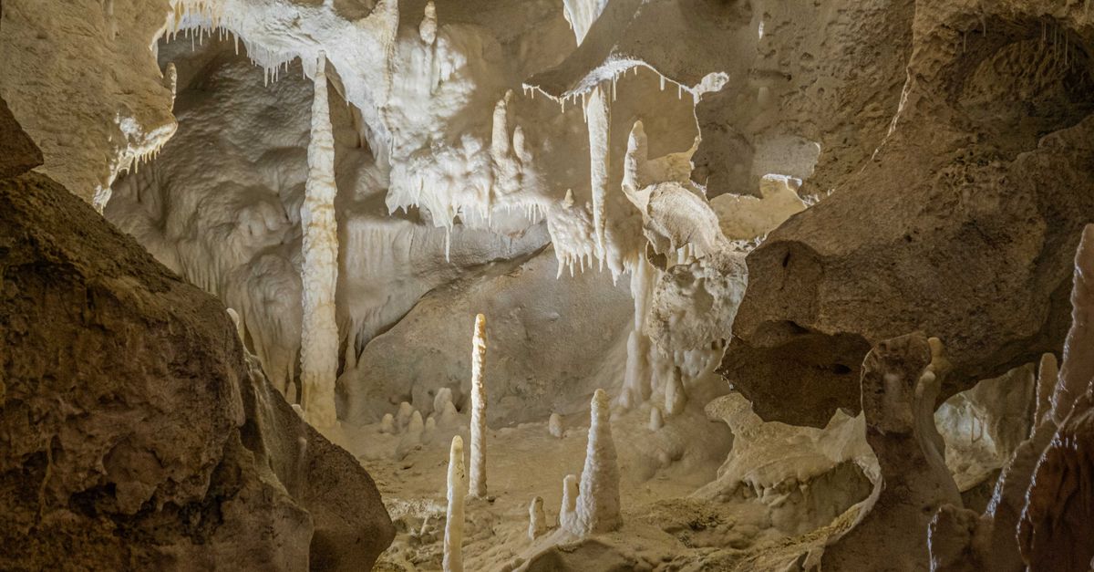 Fontein Cave