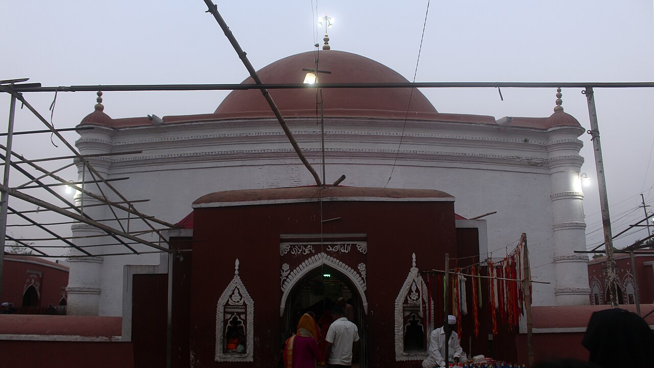 Mauzoleum Khana Jahana i staw Thakur Dighi