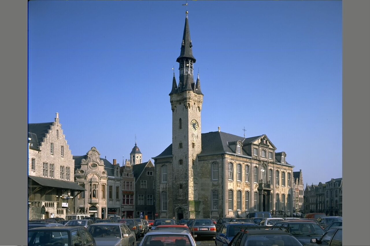 Ratusz i Grote Markt