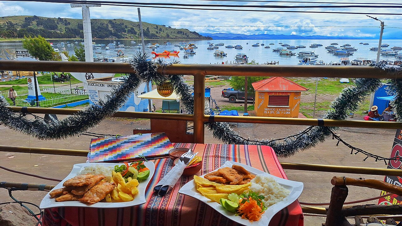 Pstrąg z Titicaca na plaży