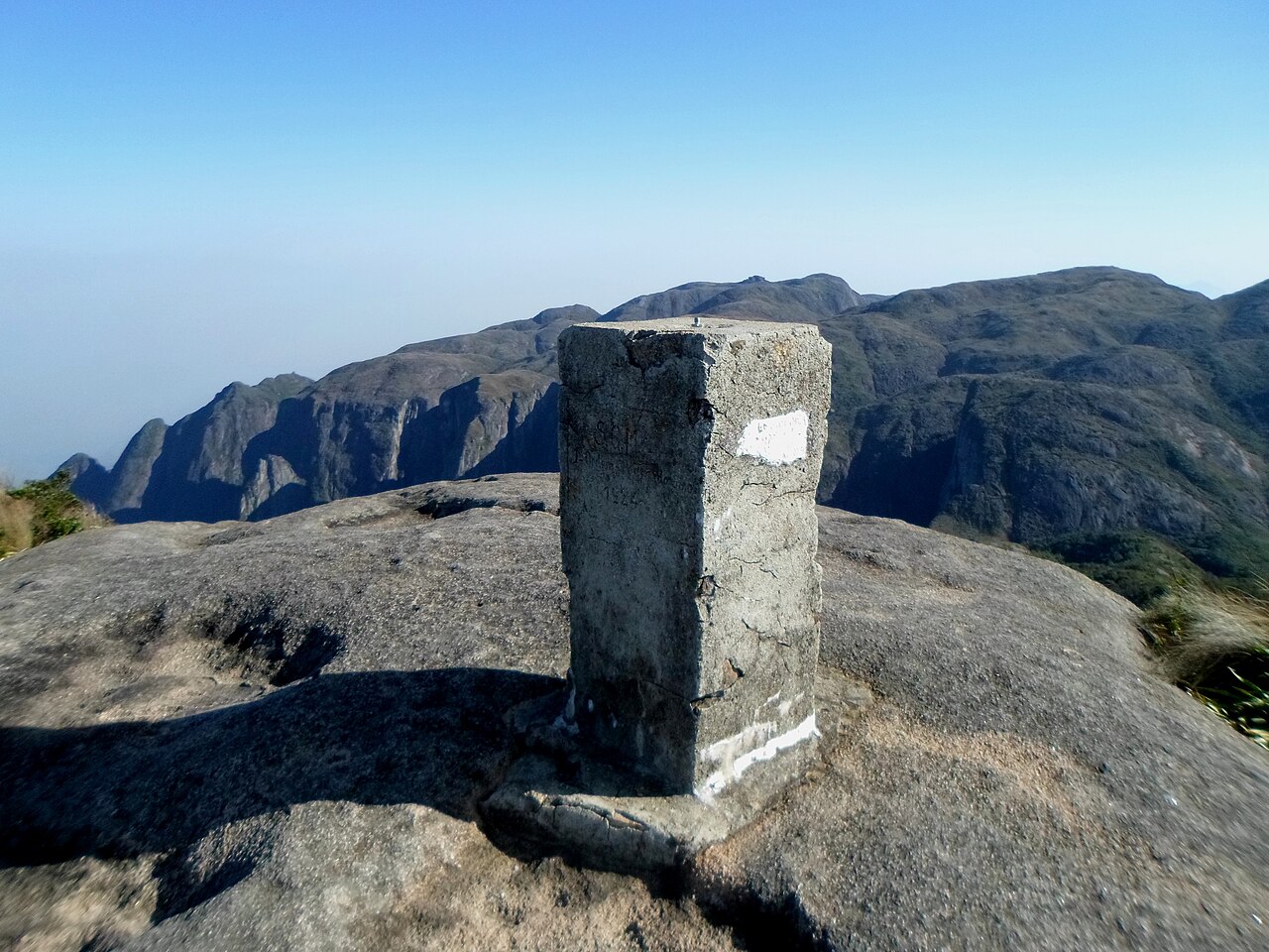 Trilha Pedra do Sino