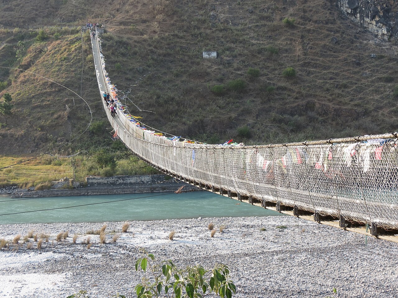 Wiszący most przy Punakha Dzong