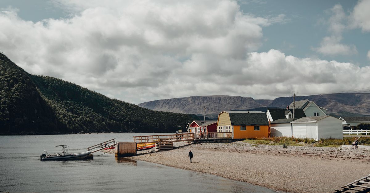 Trout River i wybrzeże