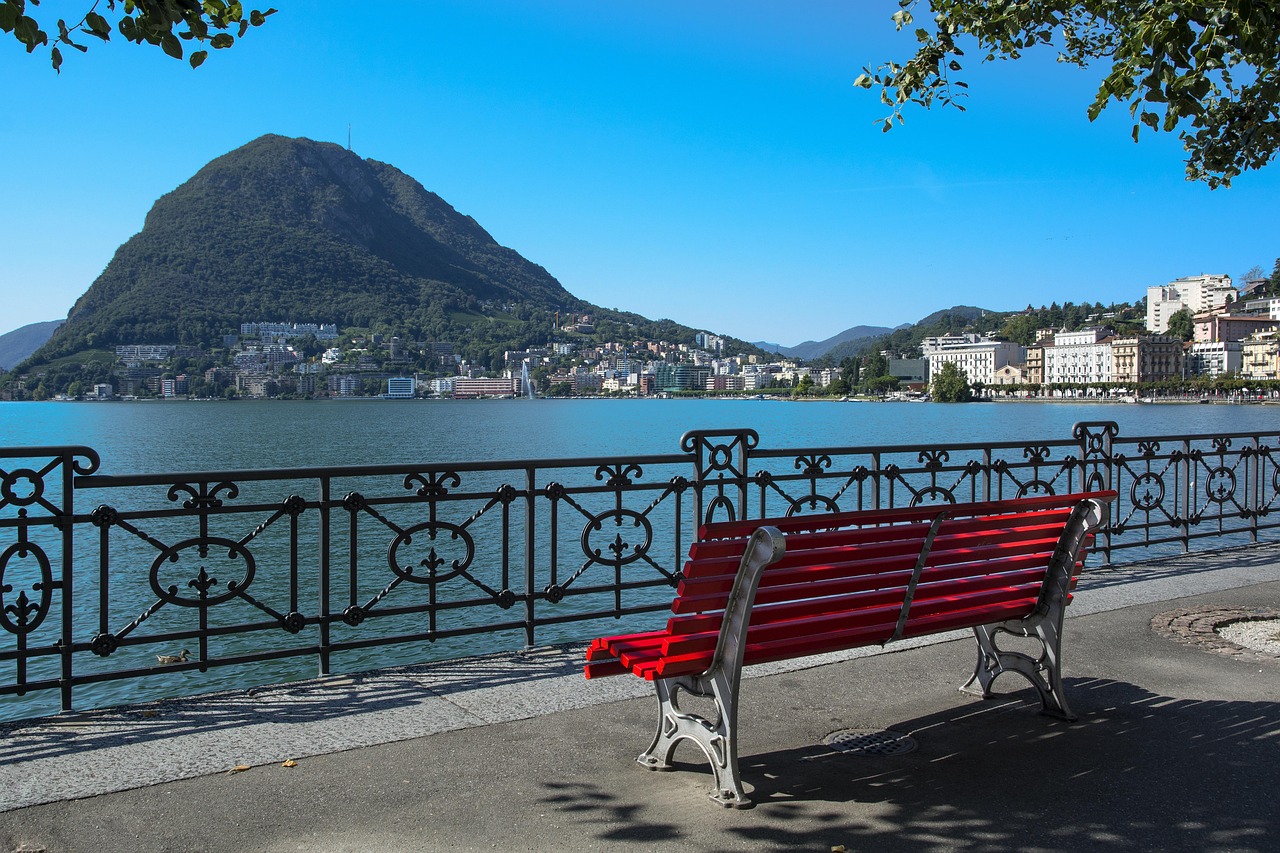 Parco Ciani nad jeziorem