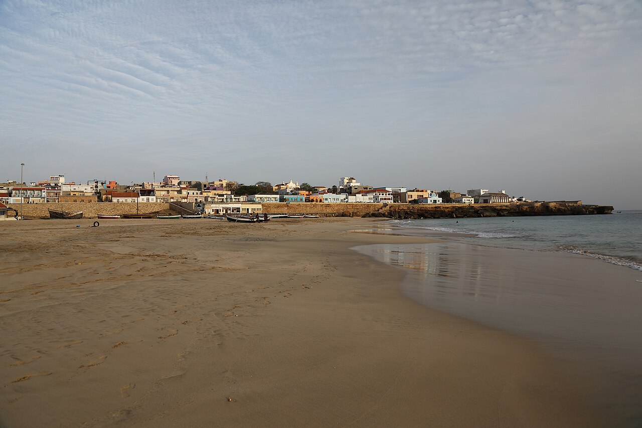 Vila do Maio (Porto Inglês)