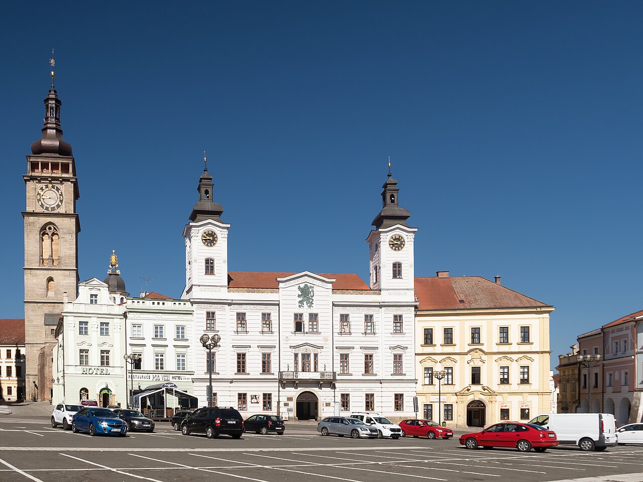 Biała Wieża i Wielki Rynek