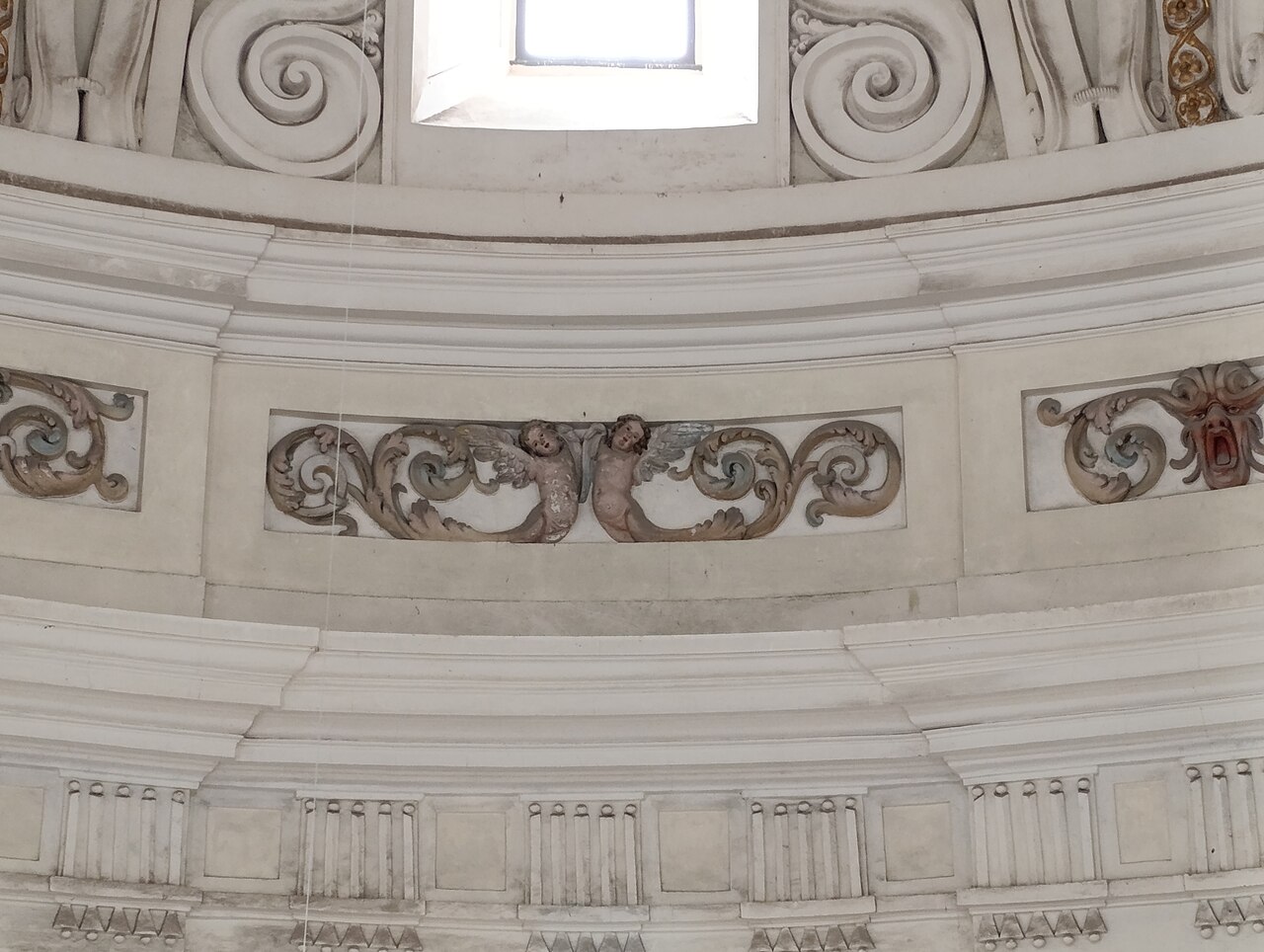 Rotunda w Kwietnym Ogrodzie