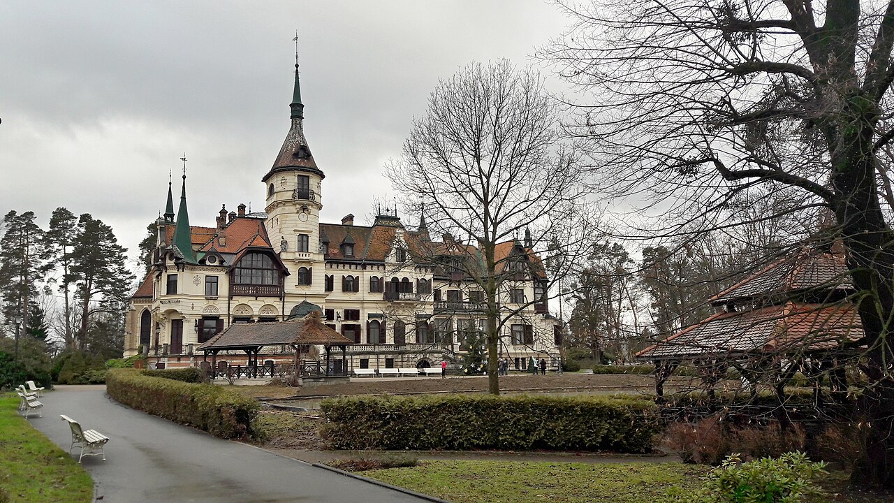 Zoo i zamek Lešná