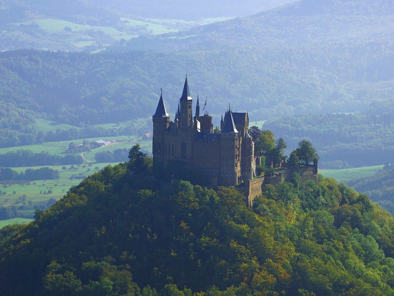 Zeller Horn i Zollernburg Panorama