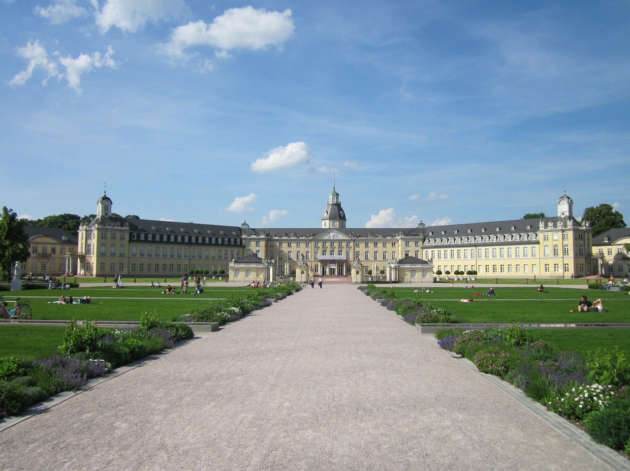 Schloss Karlsruhe i Badisches Landesmuseum