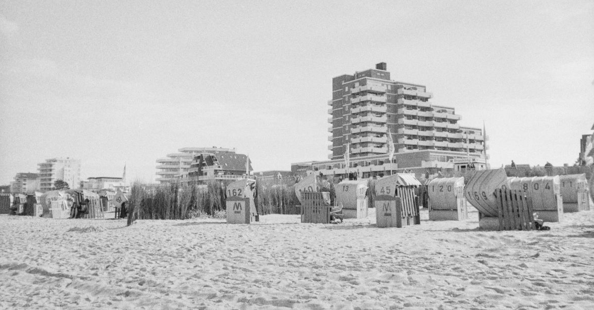 Plaża z koszami Strandkorb