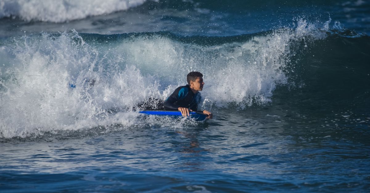 Surfing i bodyboard