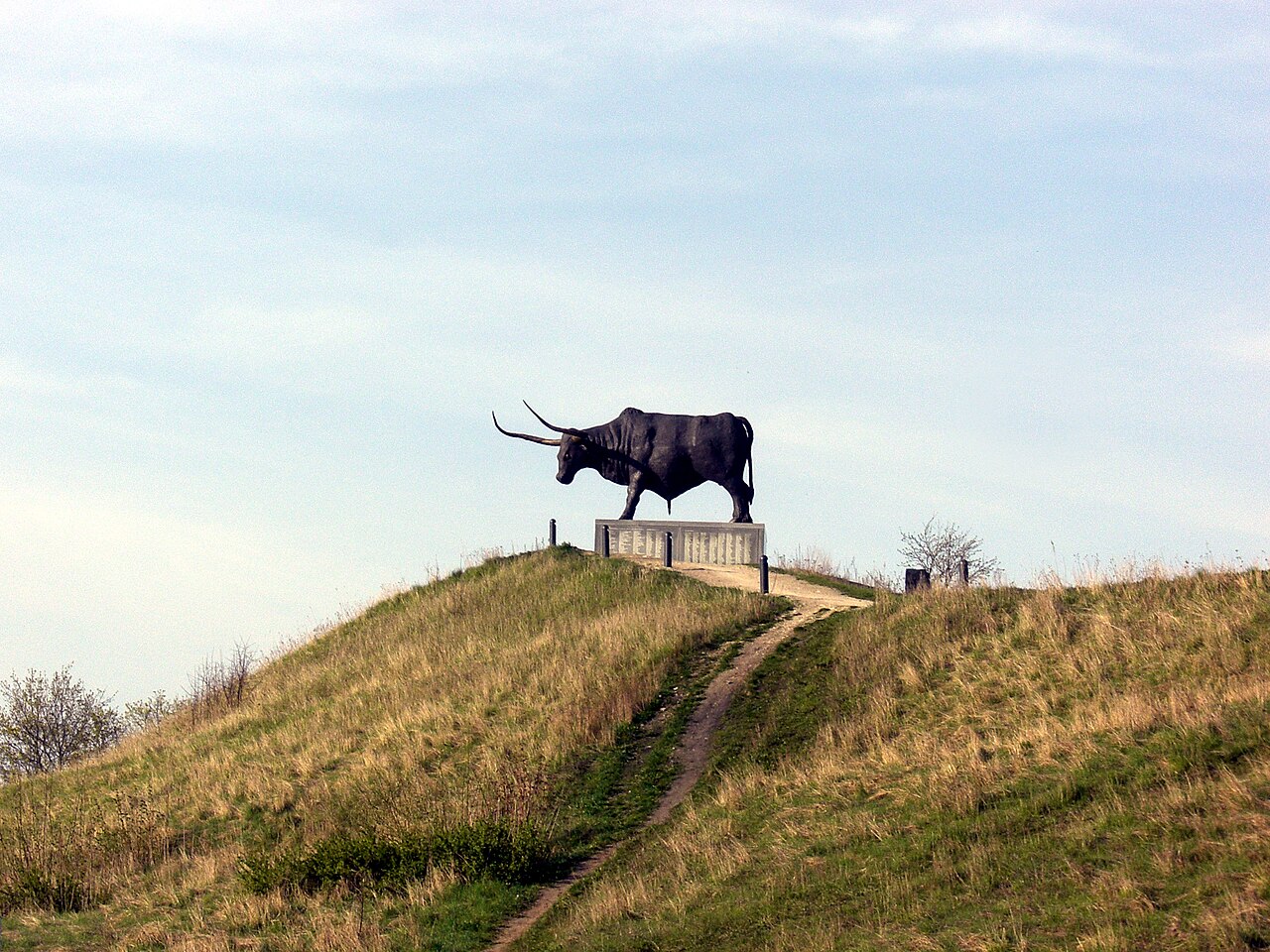 Posąg tura Tarvas