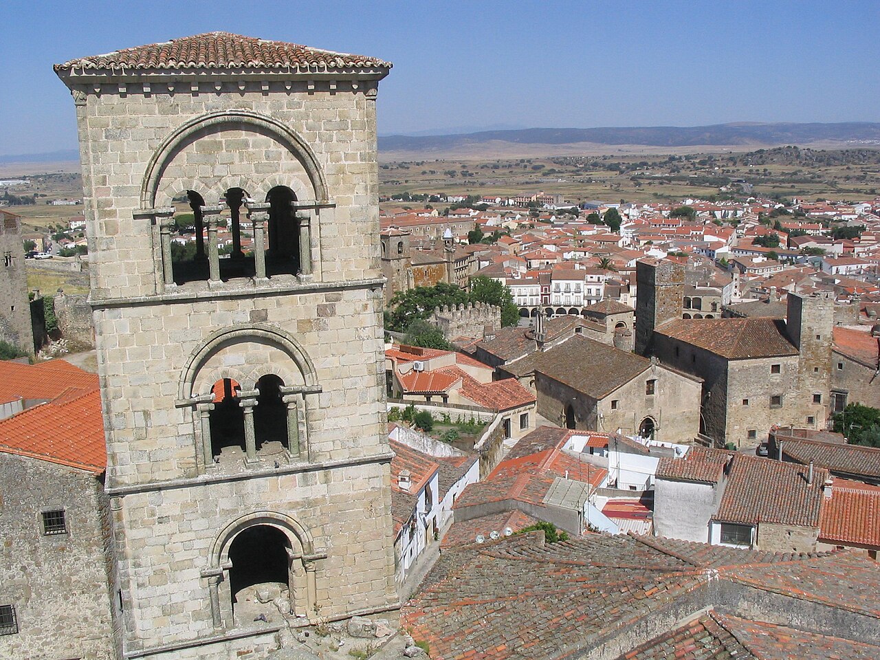 Santa María la Mayor i Torre Julia