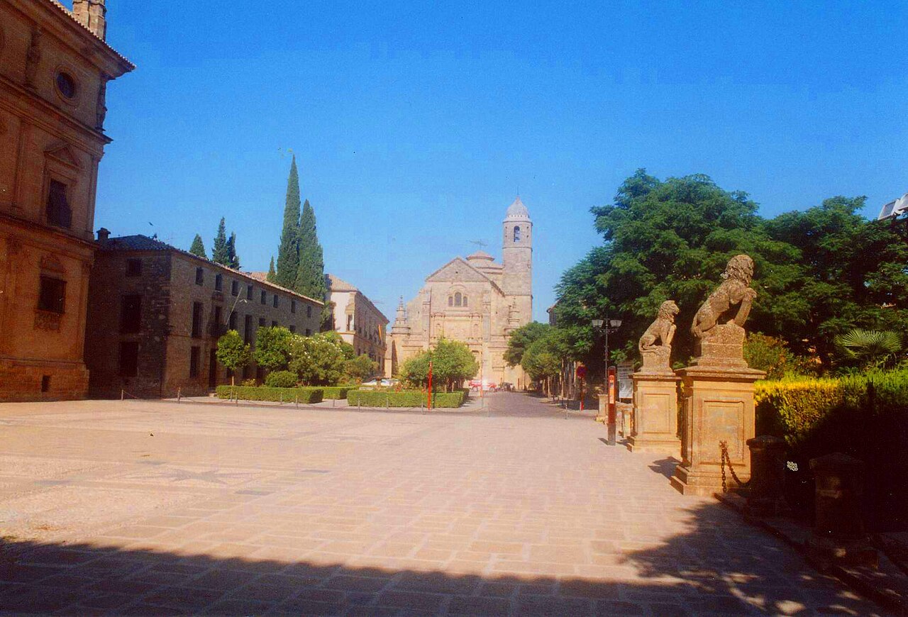 Plaza Vázquez de Molina