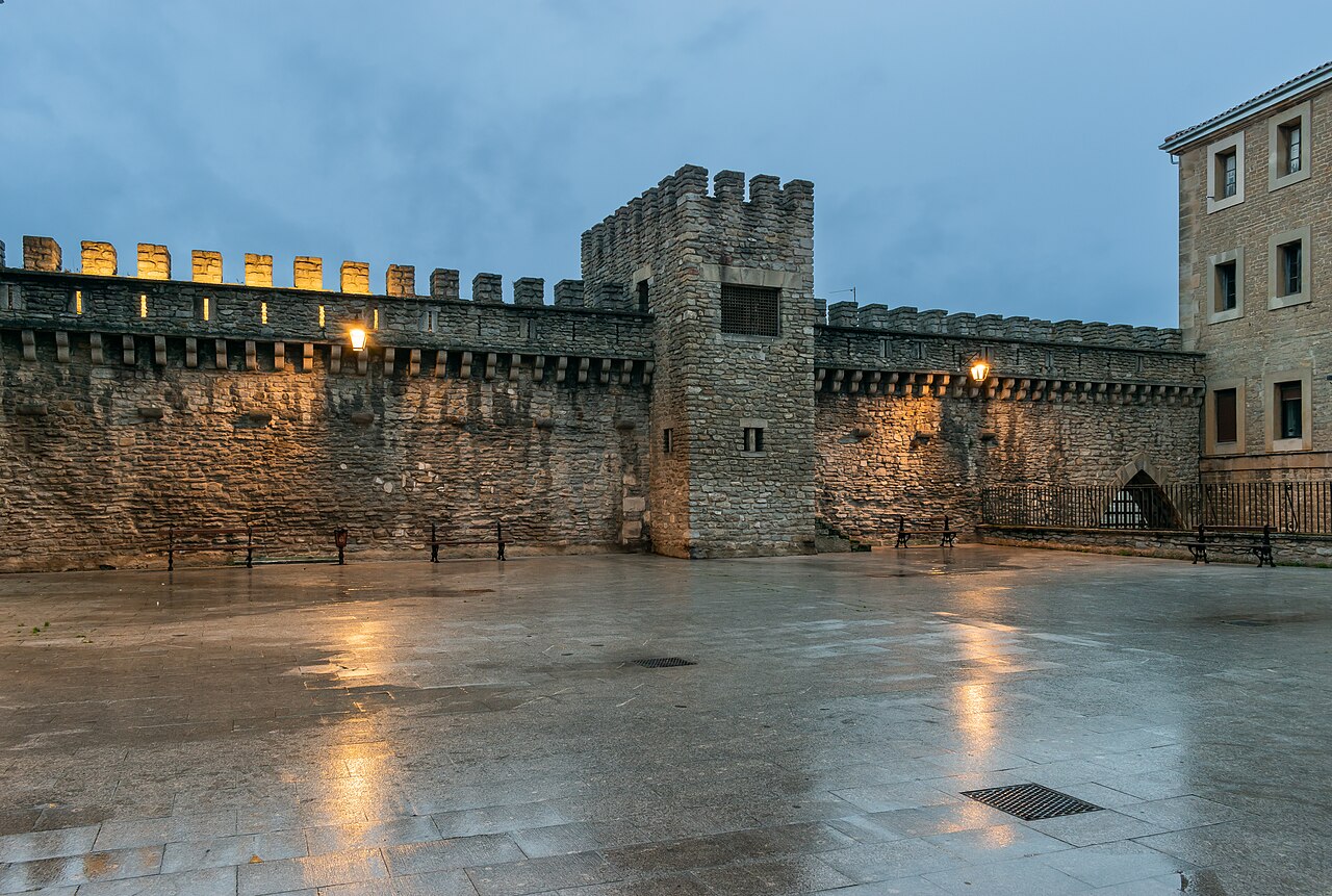 Almendra Medieval i mury