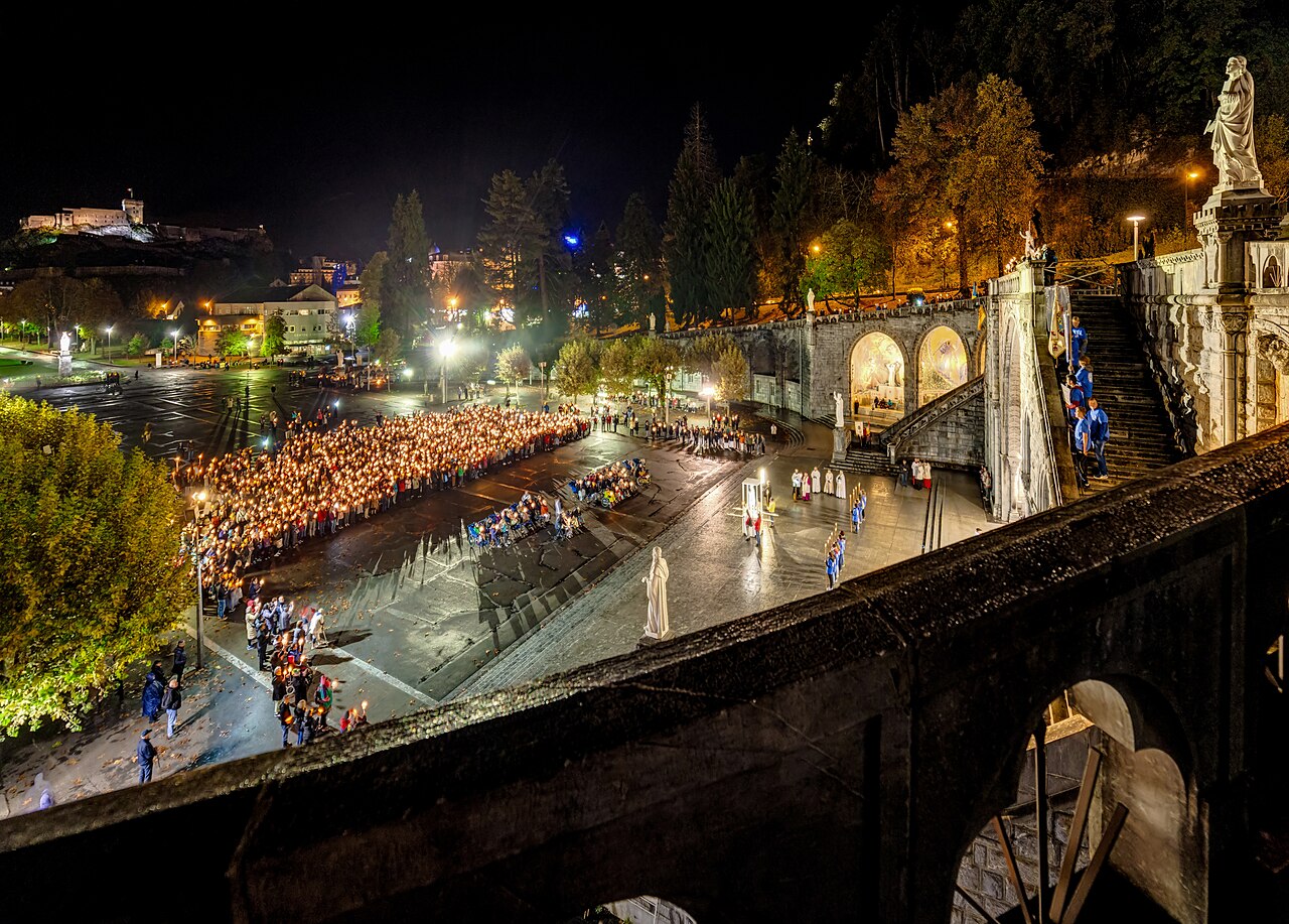 Lourdes i sanktuarium