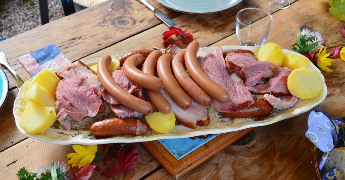 Choucroute i wino alsaceńskie
