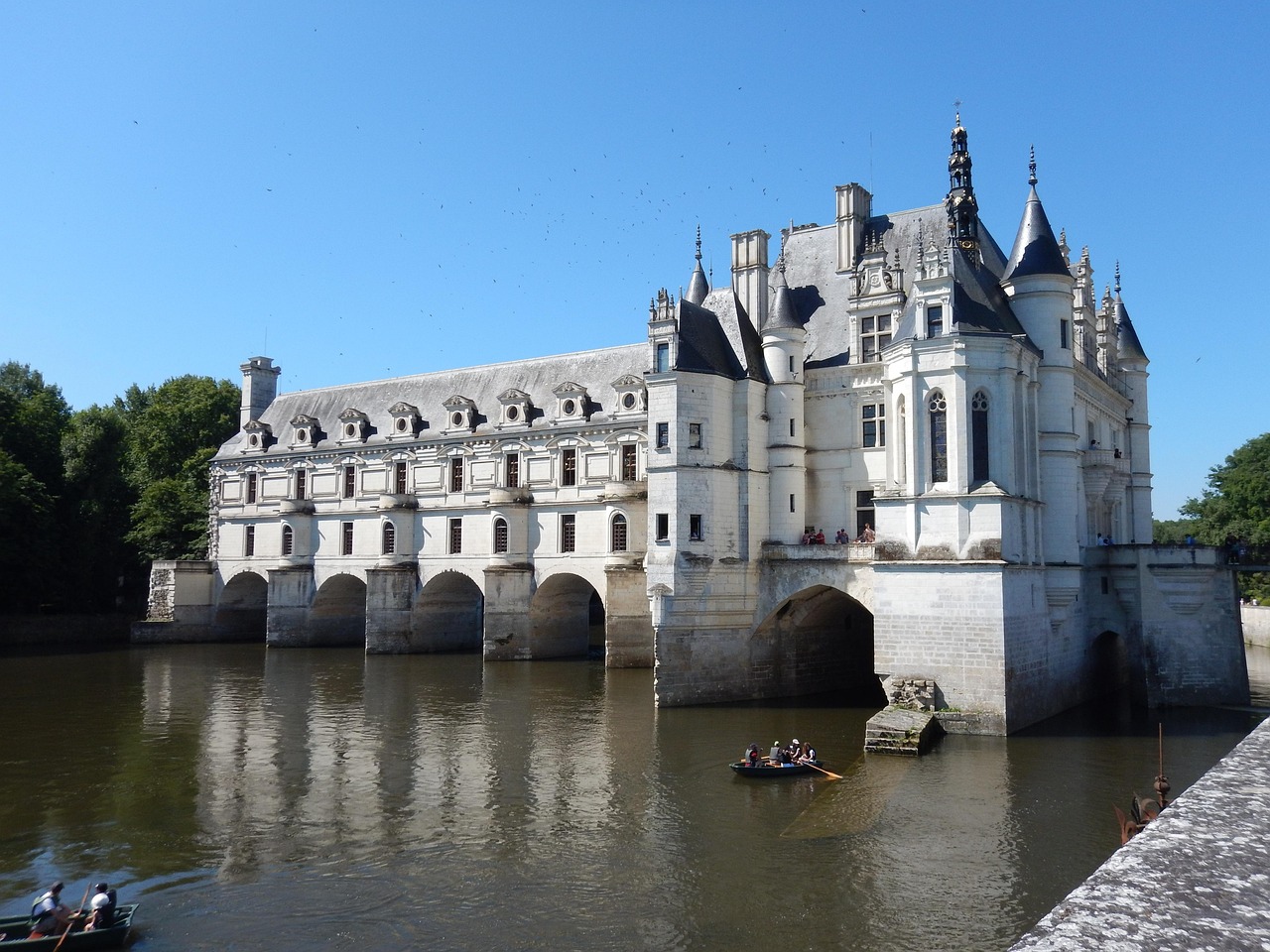 Kajak pod galerią Chenonceau