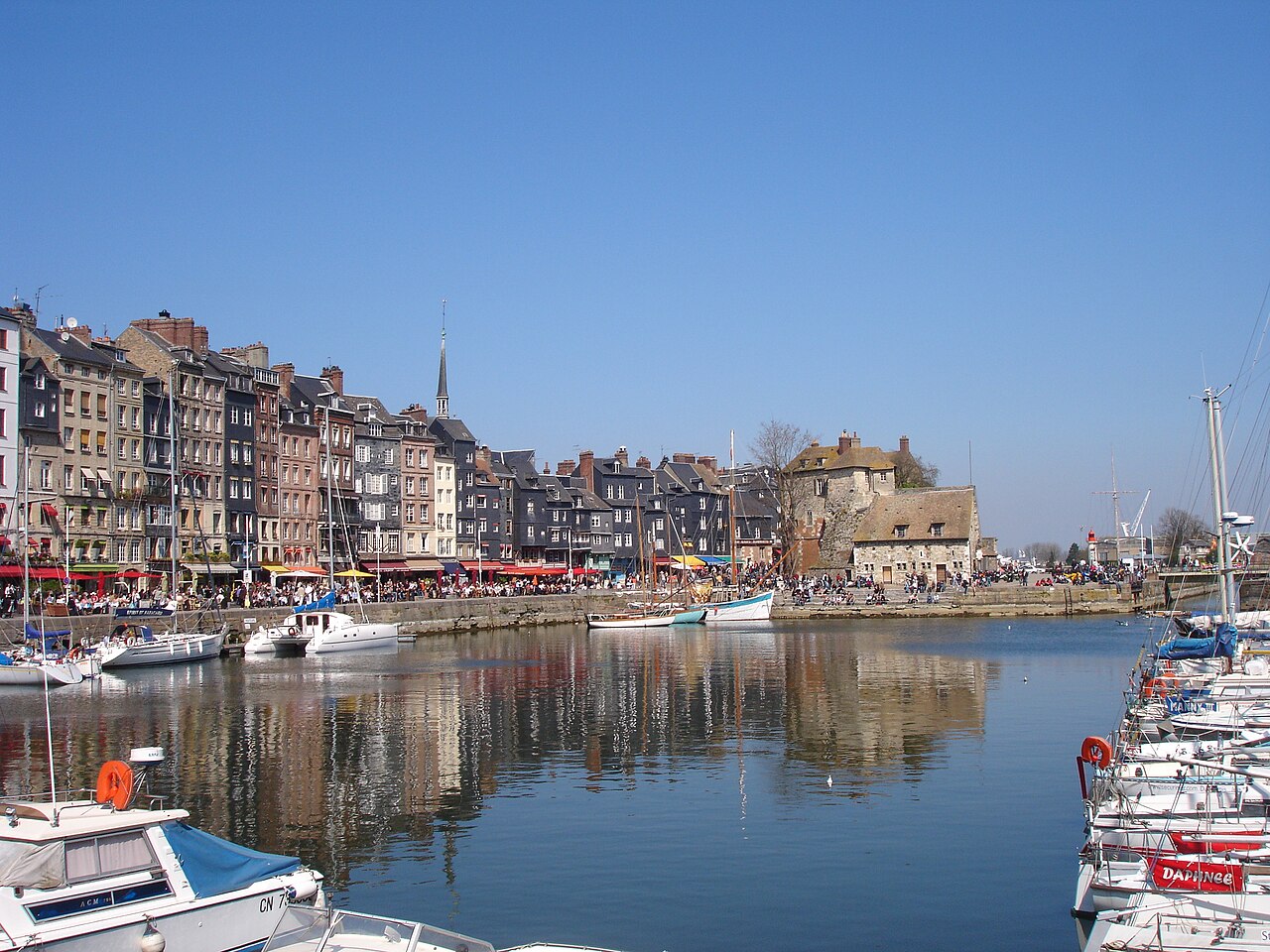 Vieux Bassin i Lieutenance