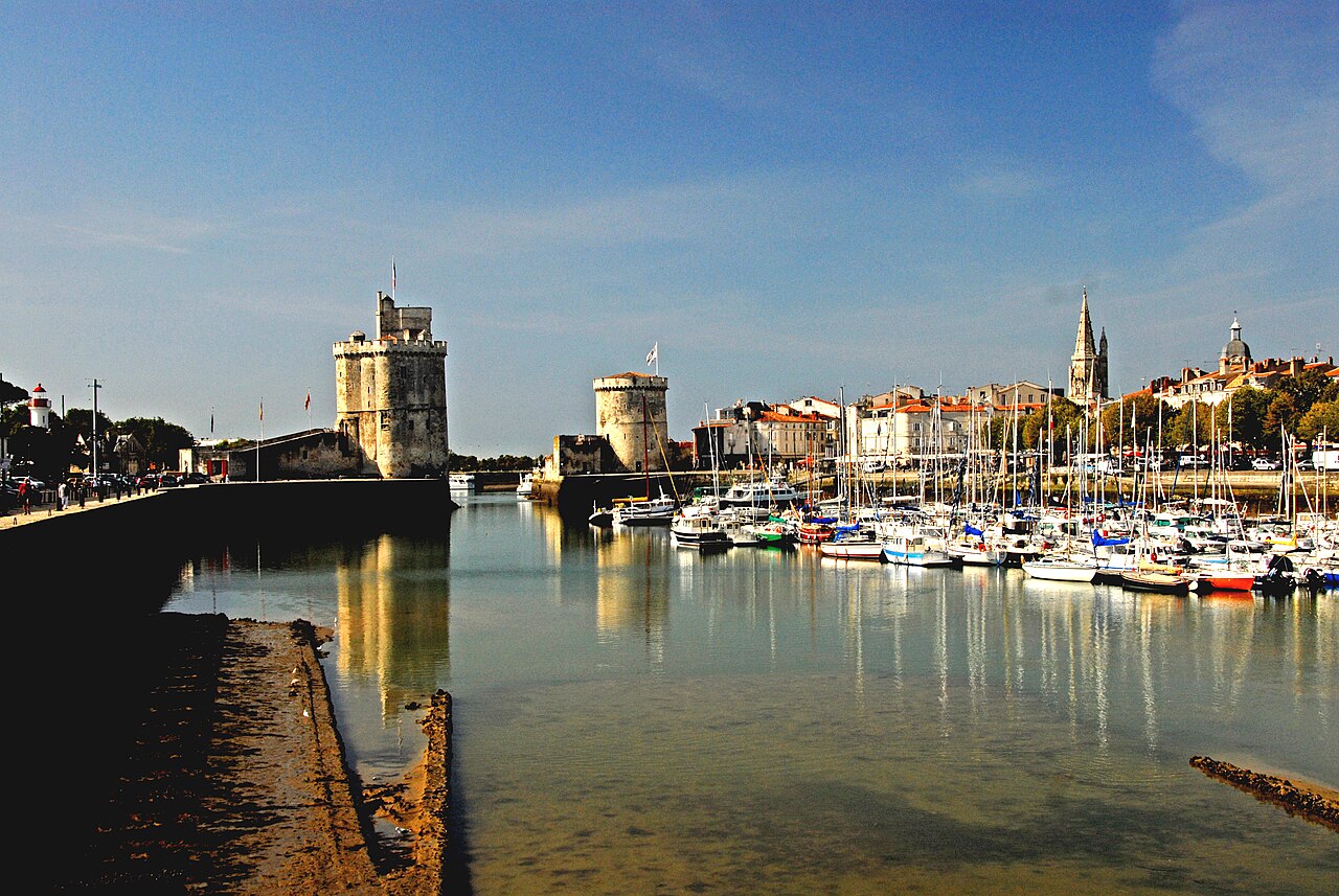 Wieże Vieux Port