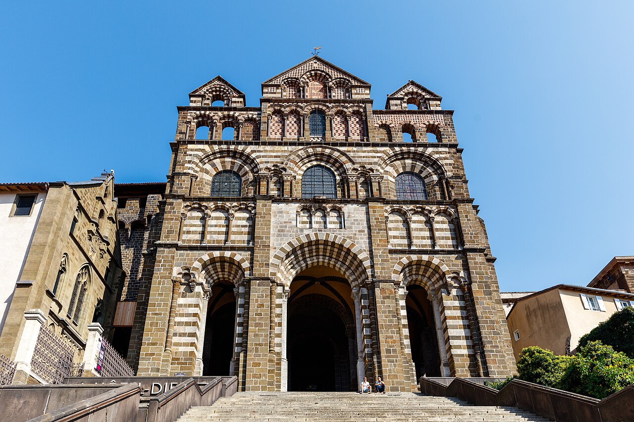 Katedra Notre-Dame i krużganek