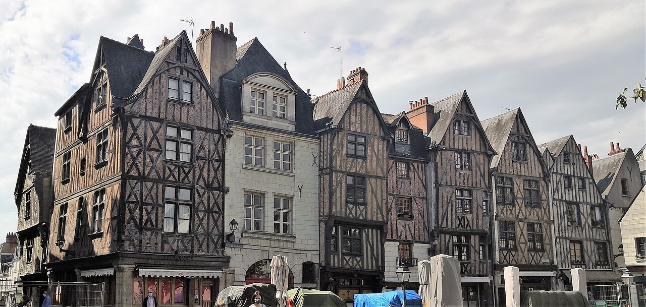 Vieux Tours i place Plumereau