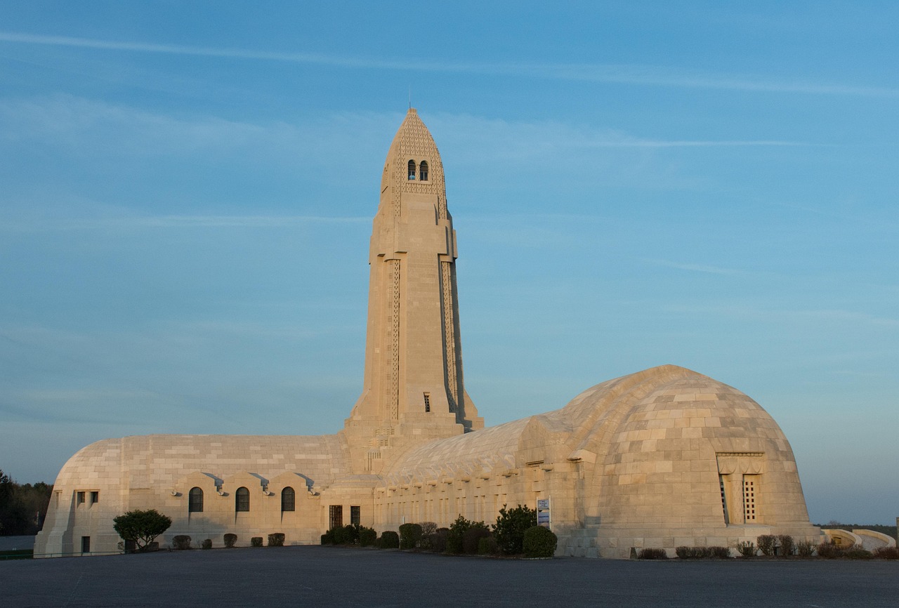 Ossuaire de Douaumont i nekropolia