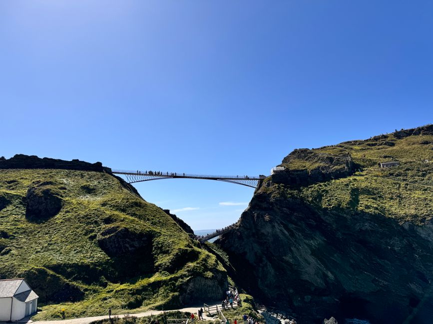 Tintagel Castle i kładka nad wąwozem
