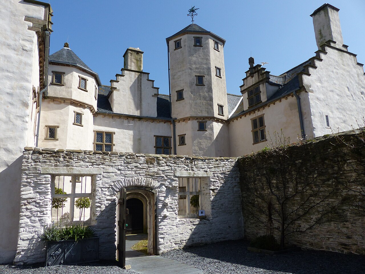 Plas Mawr