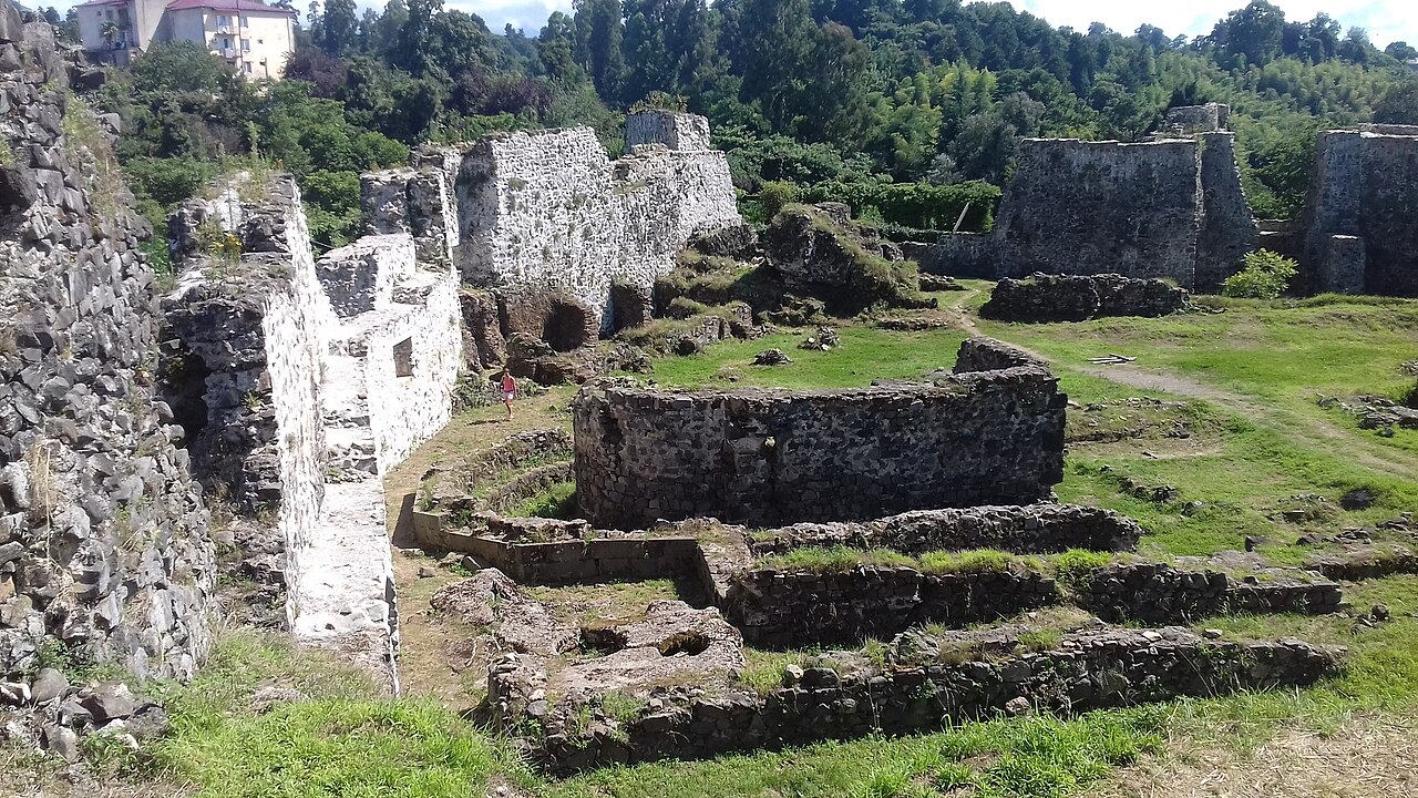Twierdza Petra w Cichisdziri