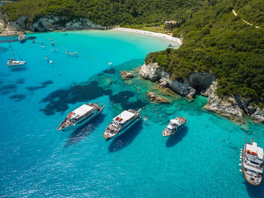 Antipaxos i plaża Voutoumi