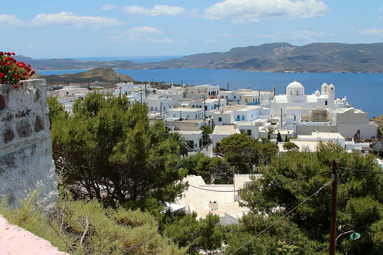 Plaka i Kastro Milos