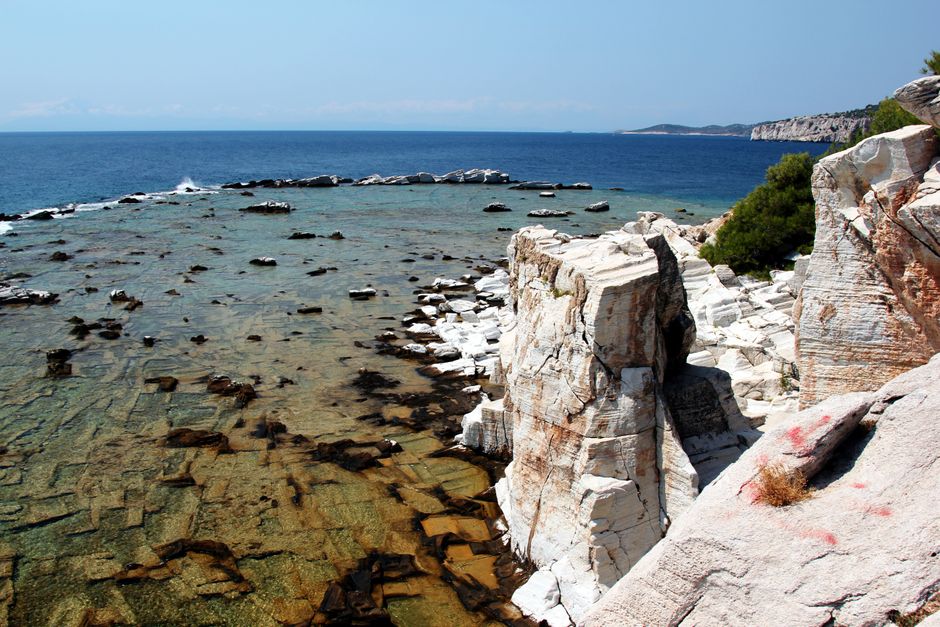 Aliki ruiny i plaża