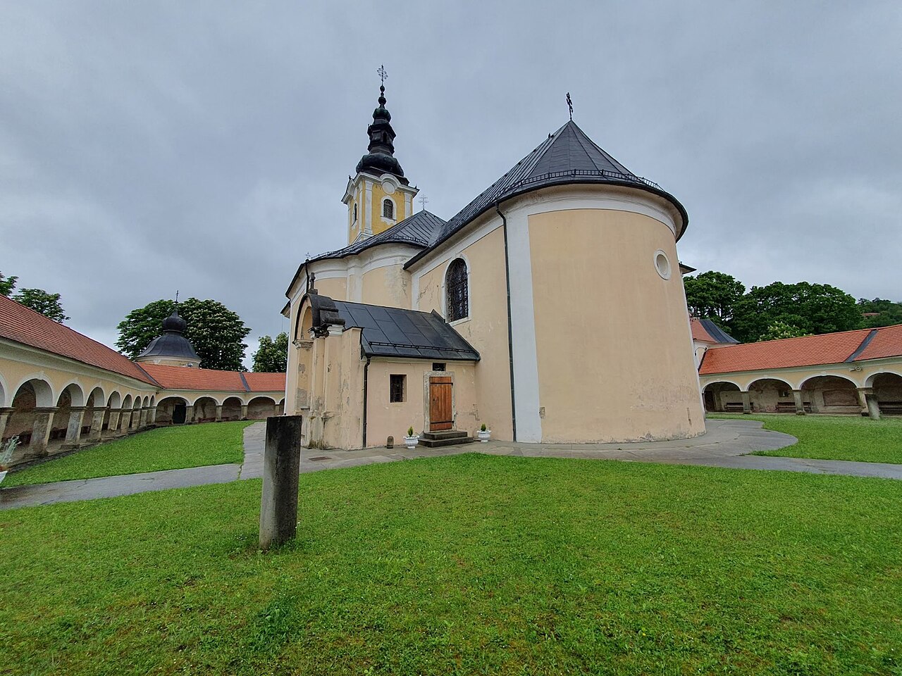 Kościół Matki Bożej Jerozolimskiej na Trškim Vrhu