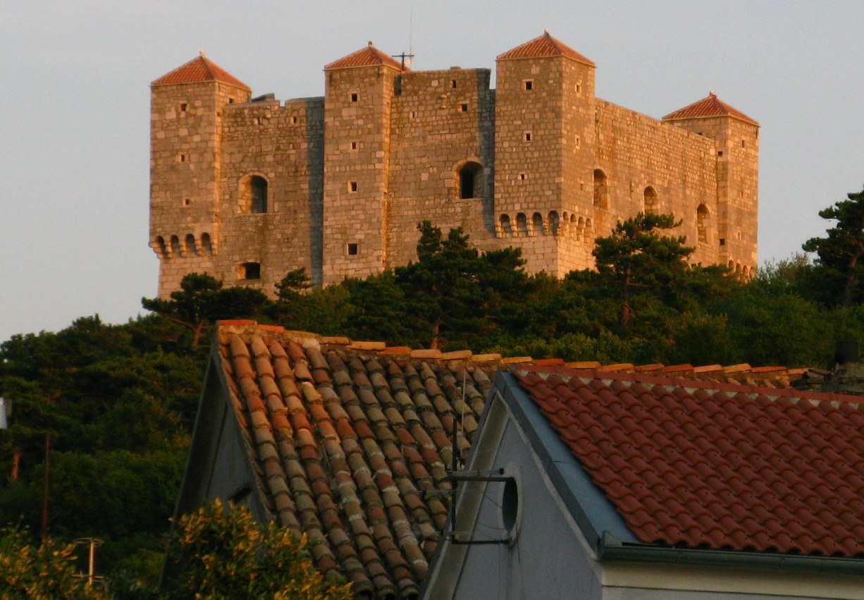 Stare miasto i katedra w Senju