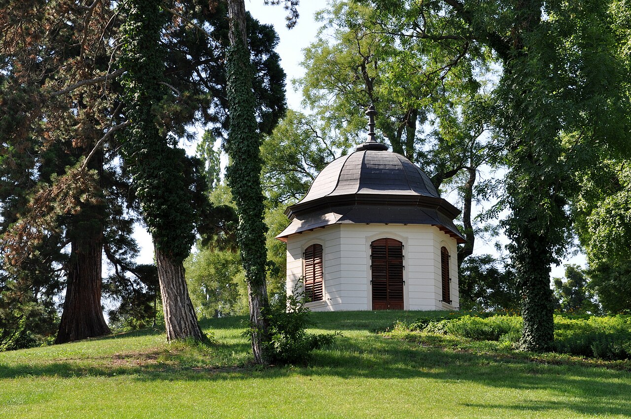 Park pałacowy i Pawilon Królewski