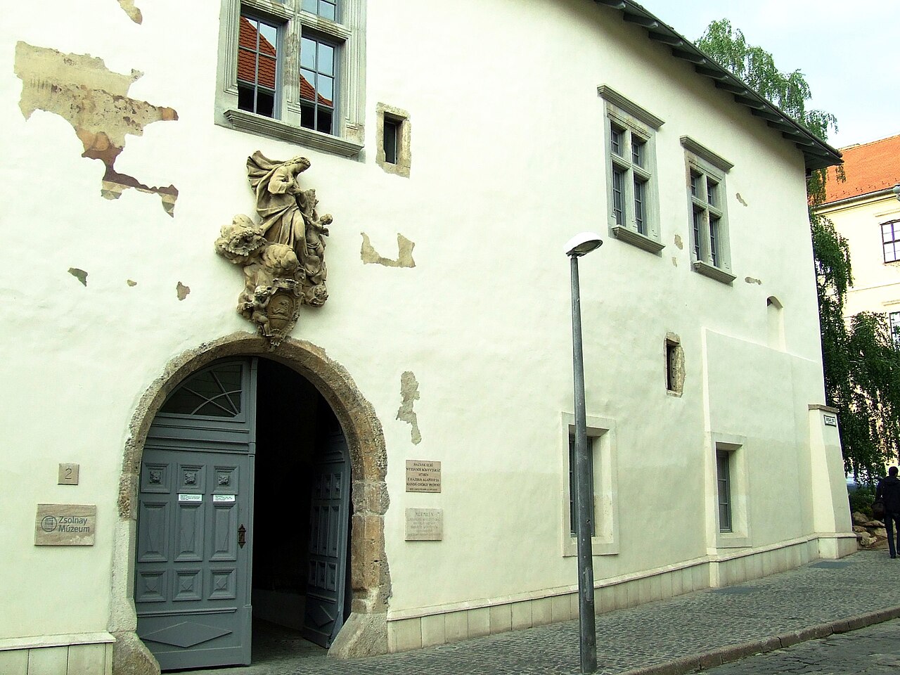 Rzymski amfiteatr i muzeum Zsolnay
