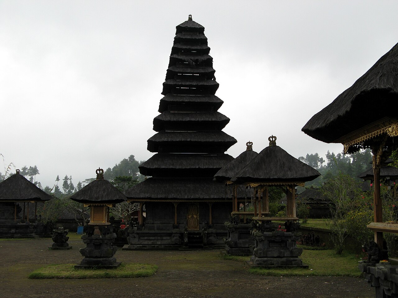 Pura Penataran Agung
