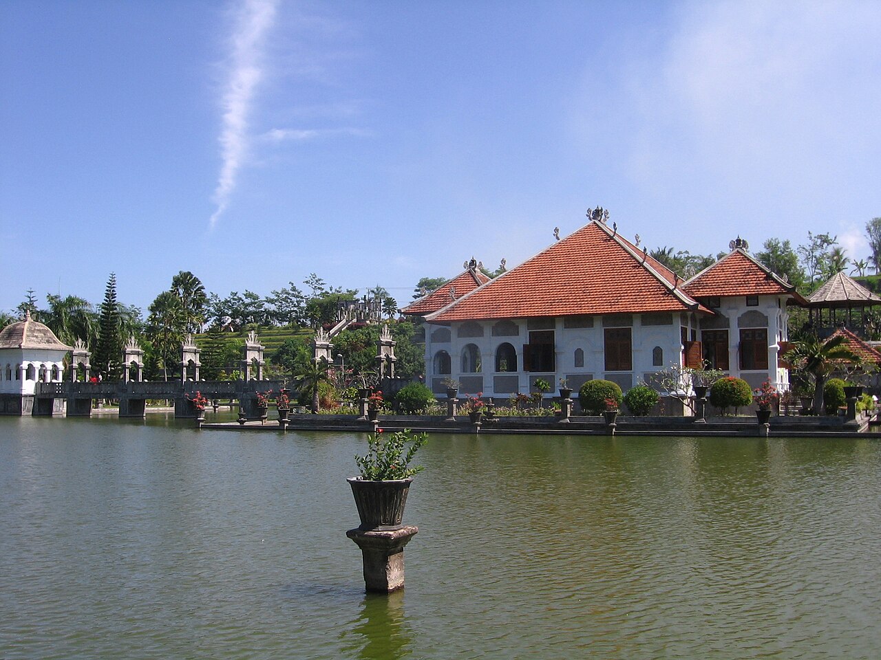 Pałac wodny Taman Ujung
