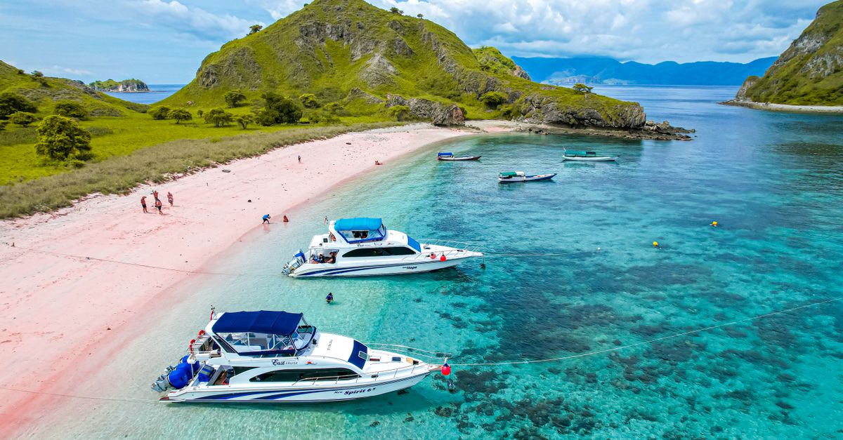 Pink Beach i snorkeling