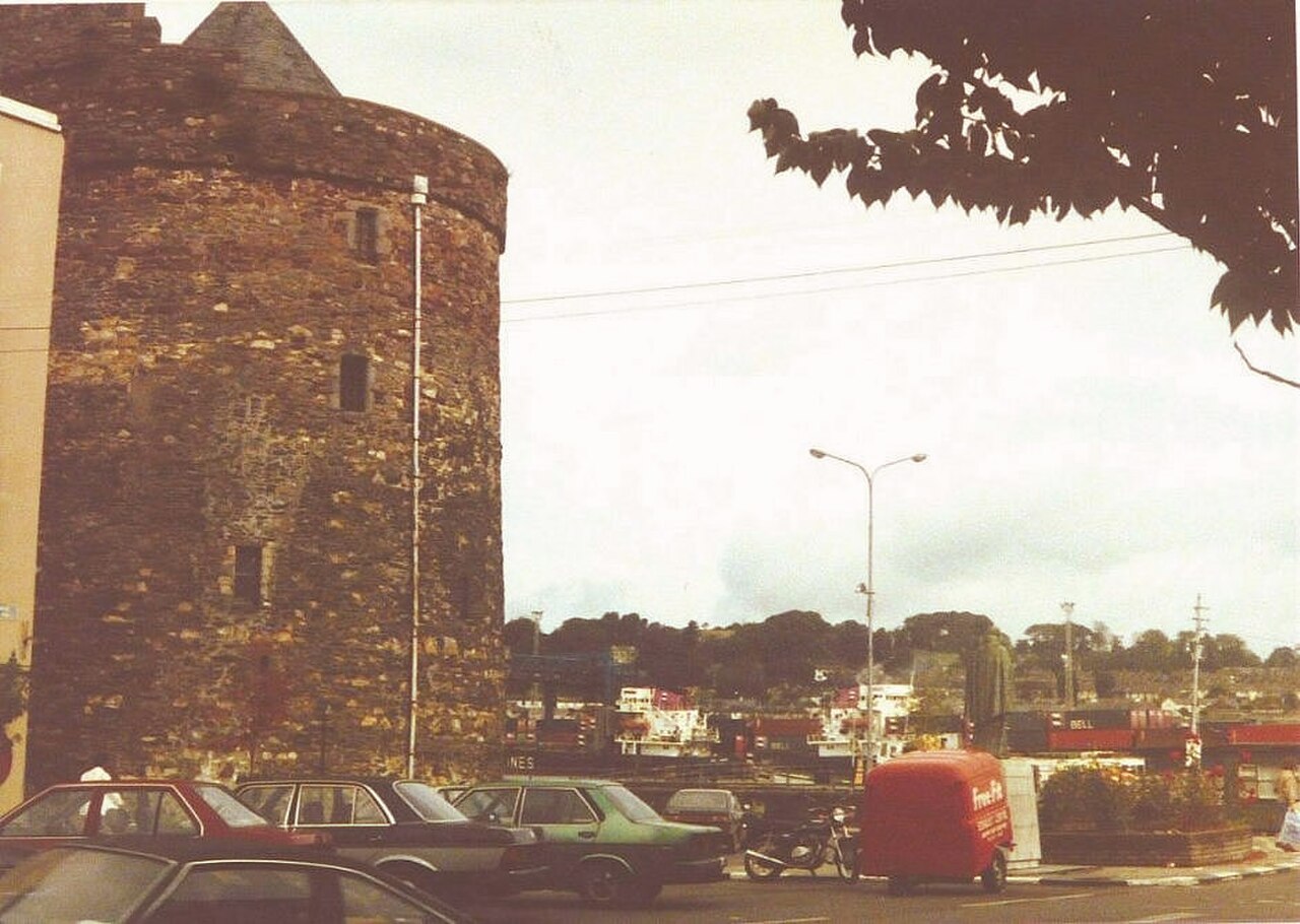 Reginald's Tower i Trójkąt Wikingów