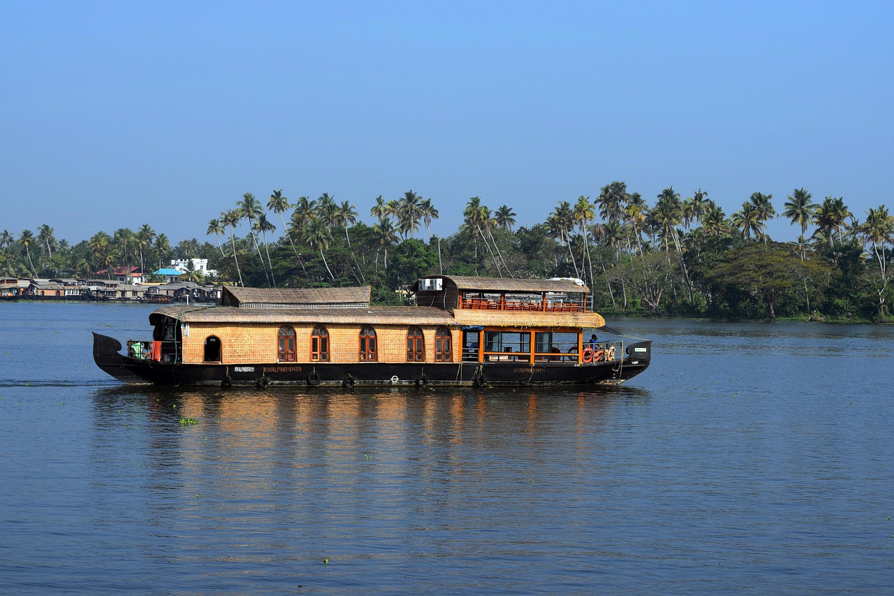Rejs houseboatem po backwaters