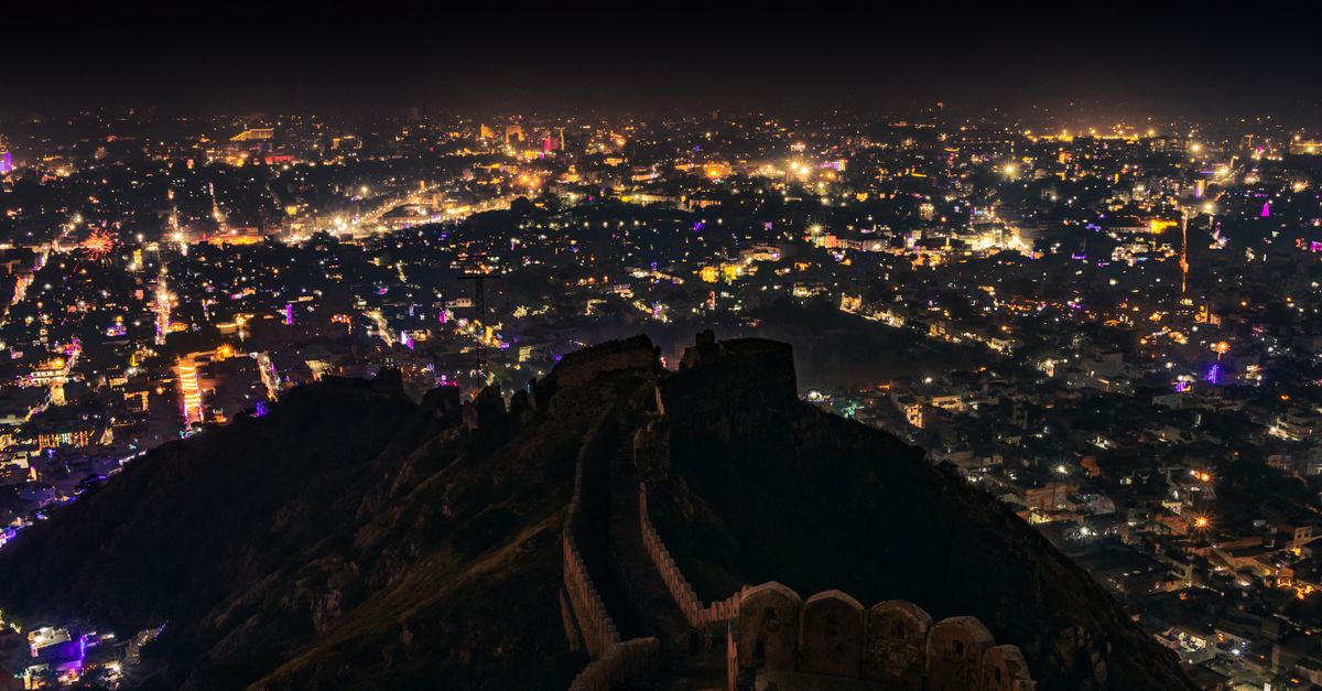 Nahargarh Fort o zachodzie słońca