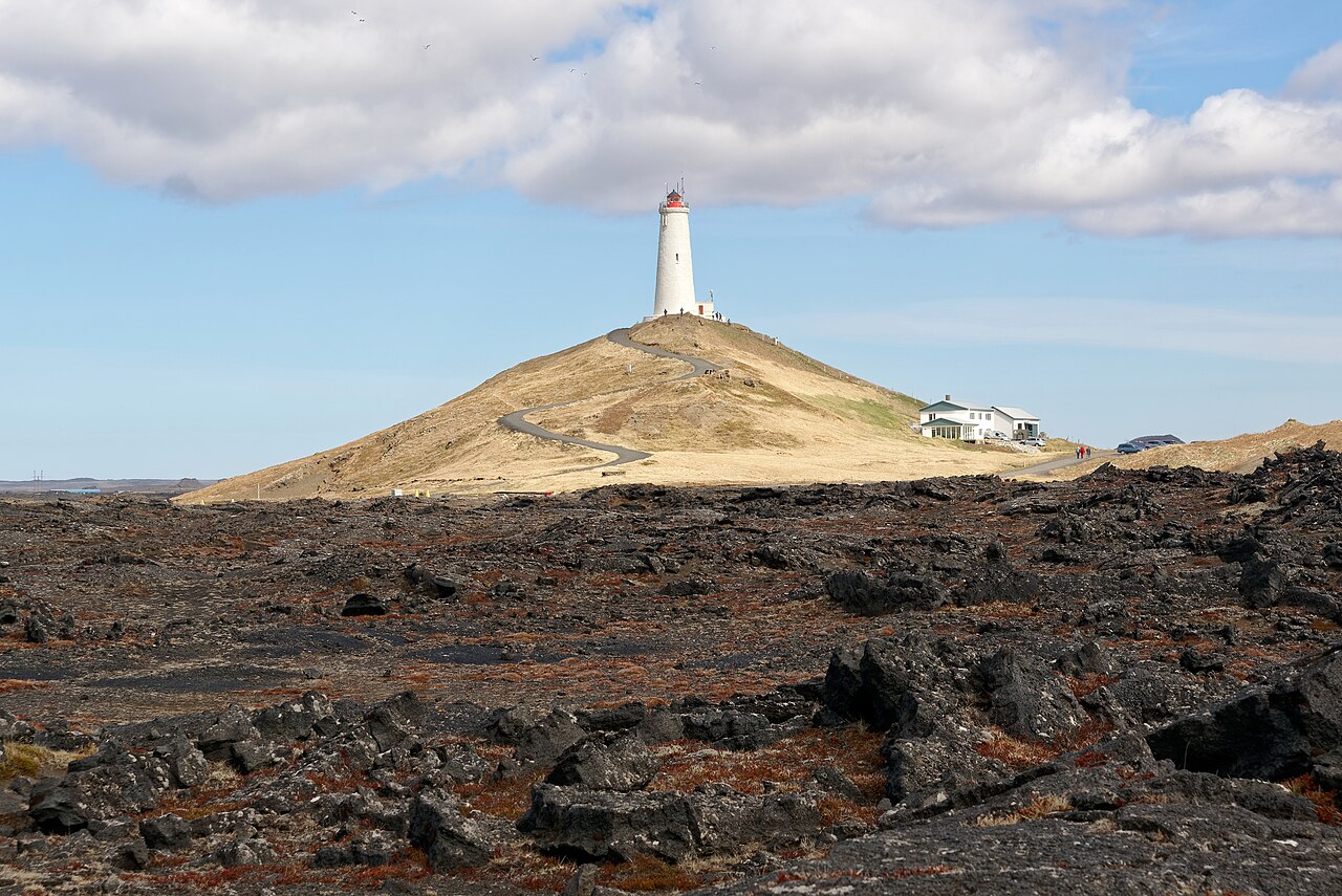 Latarnia Reykjanesviti i Valahnúkamöl