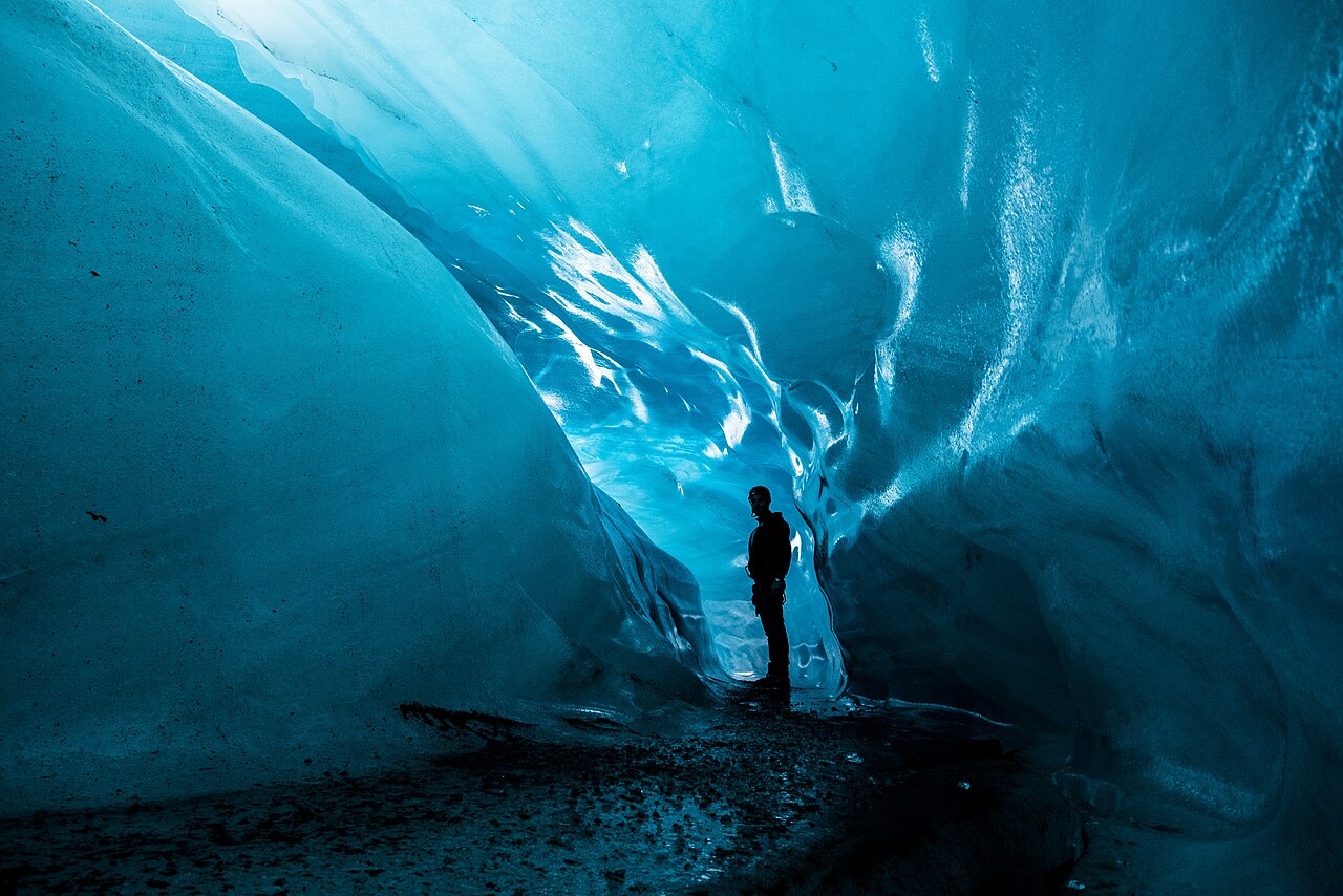 Jaskinie lodowe pod Vatnajökull