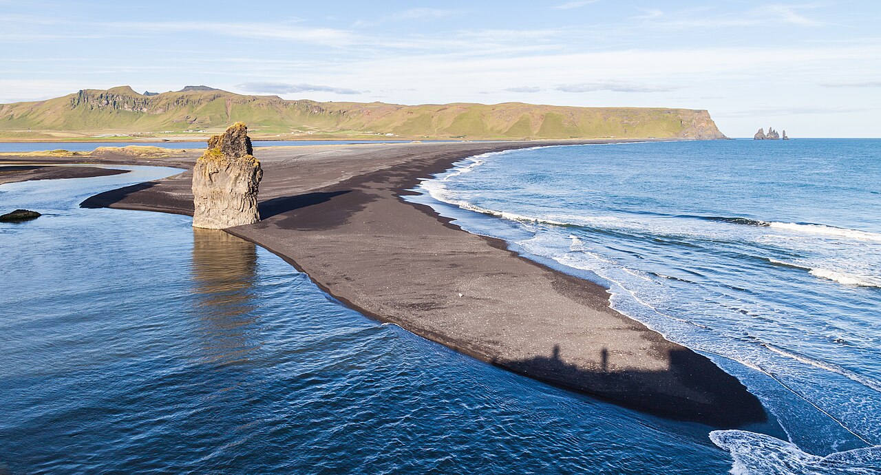 Black sand beach Reynisfjara